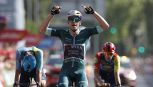 Vuelta, Van Aert non si scioglie col caldo e si prende la 15esima tappa davanti a un super Romele: Mas consolida la vetta