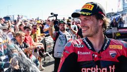 Bulega finalmente in MotoGp, lo accoglie Valentino Rossi: dopo i mondiali Supersport e Superbike Nicolò passa all'incasso