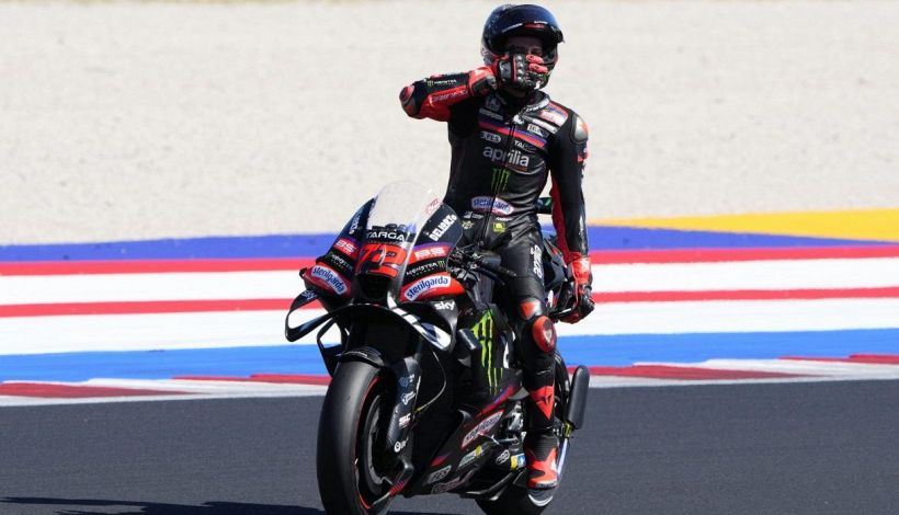 MotoGP Misano: pole da record per Bezzecchi, battuto Marquez secondo. Incubo Bagnaia, nervoso ed eliminato in Q1