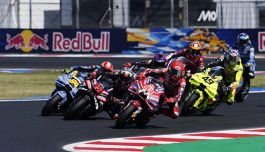 Gp San Marino griglia di partenza, Bezzecchi contro Marquez: Misano per due. Zarco e Morbidelli in penalità