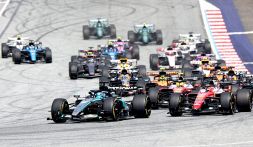 Gp Baku, griglia di partenza: Leclerc in prima fila, Antonelli sogna una Monza bis, Sainz penalizzato. Le strategie