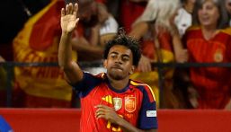Pallone d’Oro: la gaffe di Yamal dopo la doppietta con la Spagna, De La Fuente scende in campo per lui nel duello con Kane 