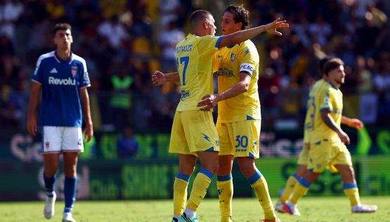 Frosinone-Como: Calò e Kvernadze affondano Fabregas, Palmisani para tutto,la favola gialla continua, aggiungi un posto a tavola