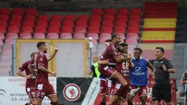 Bari e Salernitana risorgono, show di La Gumina, Chiricò lancia il Casarano con una tripletta
