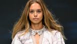 Laila Hasanovic salta da Missoni a Genny in solitaria mentre Sinner si prepara, la Milano Fashion Week fulcro della nuova era