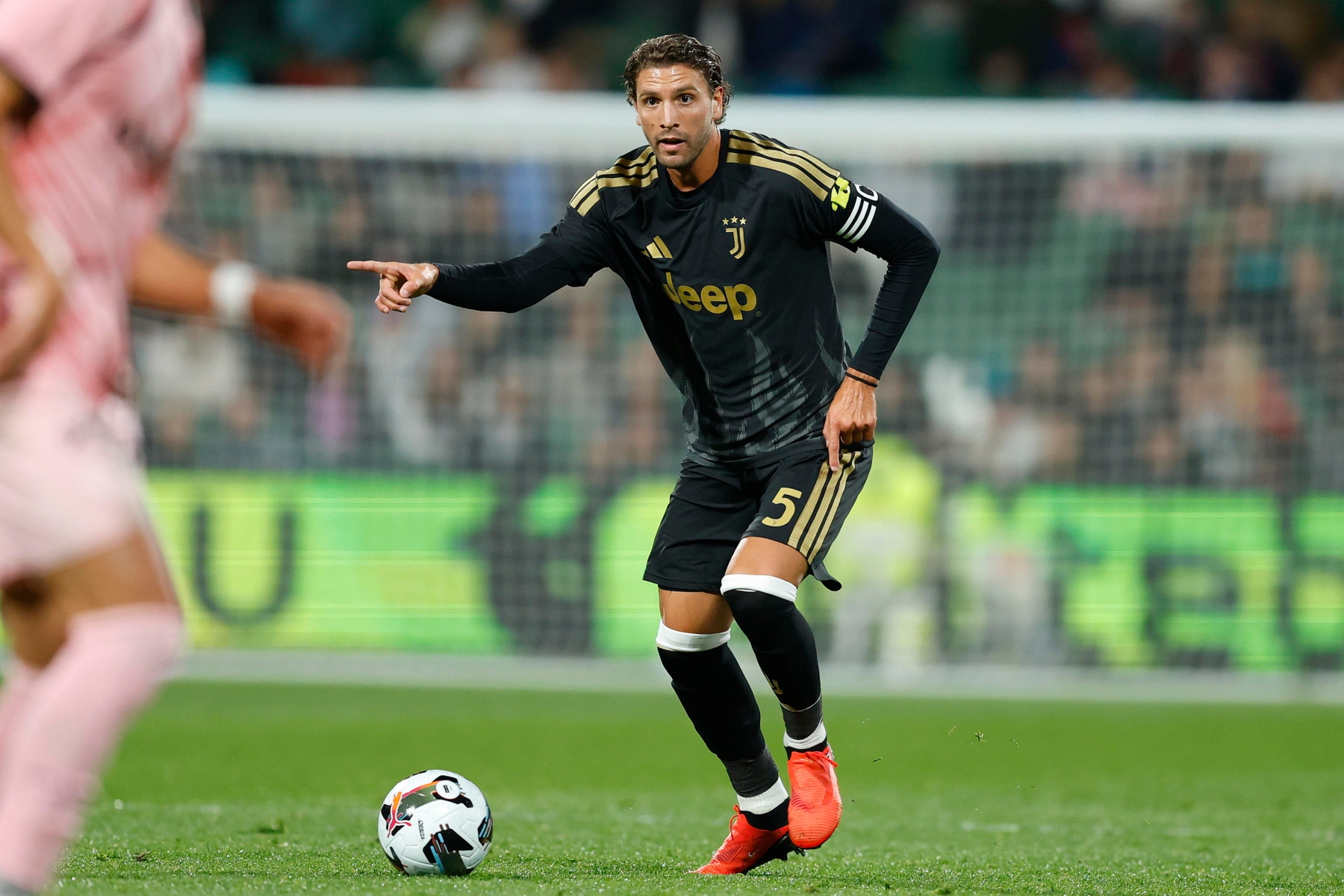 https://wips.plug.it/cips/sport.virgilio.it/cms/2026/09/locatelli.jpg