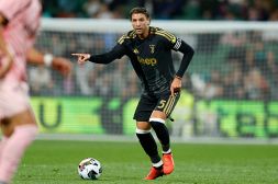 Juventus, Locatelli si infortuna e finisce nel mirino dei tifosi: la diagnosi e i tempi di recupero