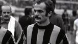 LIVE Funerali Sandro Mazzola, l'ultimo saluto al mito dell'Inter: tifosi all'esterno, la scelta della famiglia