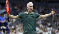 McEnroe sta con Djokovic, rivoluzione punteggio: set più brevi, super tie-break e sfide di 2 ore massimo