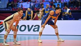 Europei volley, l'Italia travolge la Danimarca e trova la Finlandia nei quarti, spavento per Michieletto