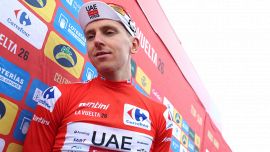 Pogacar rinnova con la UAE, ma chiude la stagione. Al mondiale Evenepoel favorito, ma c'è anche Van der Poel