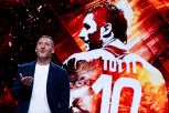 Roma, Totti e il retroscena della 10 'negata' a Dybala: ma i tifosi giallorossi si rivoltano contro il pupone