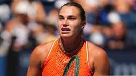 US Open alla marijuana, Sabalenka ferma la partita per la puzza. Giocatori in rivolta, ma la soluzione non c'è