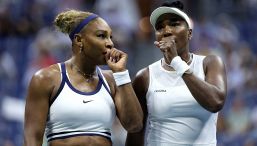 Serena e Venus Williams subito fuori nel doppio, ma la vera figuraccia è dopo la partita: "Non sanno perdere"