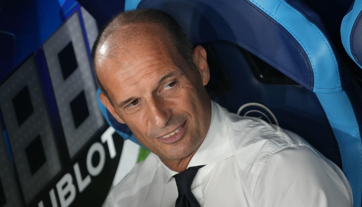 https://wips.plug.it/cips/sport.virgilio.it/cms/2026/09/uffinapoli-1.jpg