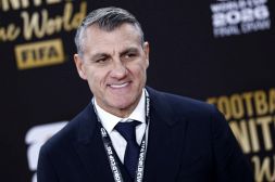 Scudetto, Vieri promuove Chivu e non boccia Juventus e Milan, poi candida la Roma di Gasp e il Como