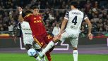 Roma-Cagliari, moviola: l’arbitro ringrazia il Var ma sbaglia troppo quando fa di testa sua