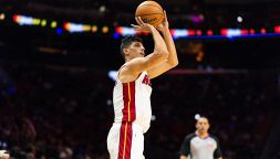 NBA, parte una stagione pazzesca: LeBron a Phila, Giannis a Miami con Fontecchio e il ritorno di Leonard a Toronto
