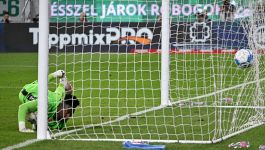 Onana che disastro, l'ex portiere dell'Inter prende gol direttamente da angolo