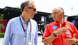 Gp Bahrain, sorrisi tra Benedetto Vigna e Vasseur a Sepang: "Ferrari più unita che mai"