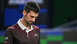 Djokovic, ATP Finals appese a un filo: De Minaur inguaia Nole, a cui rimane solo Parigi per sperare nella qualificazione