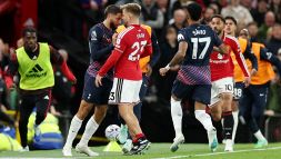 Tottenham, De Zerbi bacia e ringrazia Bentancur per essere stato espulso 12' dopo il suo ingresso in campo