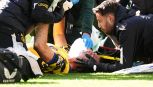 Chelsea, festa rovinata: Dibu Martinez in ospedale dopo un terribile scontro, i Blues battono l'Everton