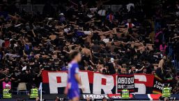 Manchester City-PSG, i tifosi francesi celebrano con “The Poznan”: lo sfottò Donnarumma e compagni
