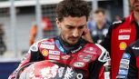 Sprint MotoGP, perchè Bagnaia si è ritirato resta un mistero: 'Ho avuto un problema' ma tre Ducati vanno a podio