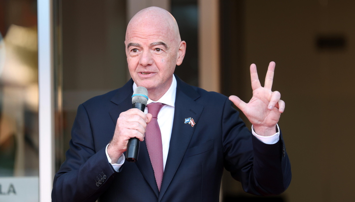 https://wips.plug.it/cips/sport.virgilio.it/cms/2026/10/infantino.jpg