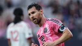 Argentina, la Fifa dice no all’omaggio a Messi: chi vestirà la sua numero 10 e perché Nico Paz non convince tutti