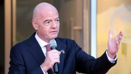 Infantino, nuovo scandalo: doppio stipendio grazie ai Mondiali. E per la presidenza Fifa spunta Wenger