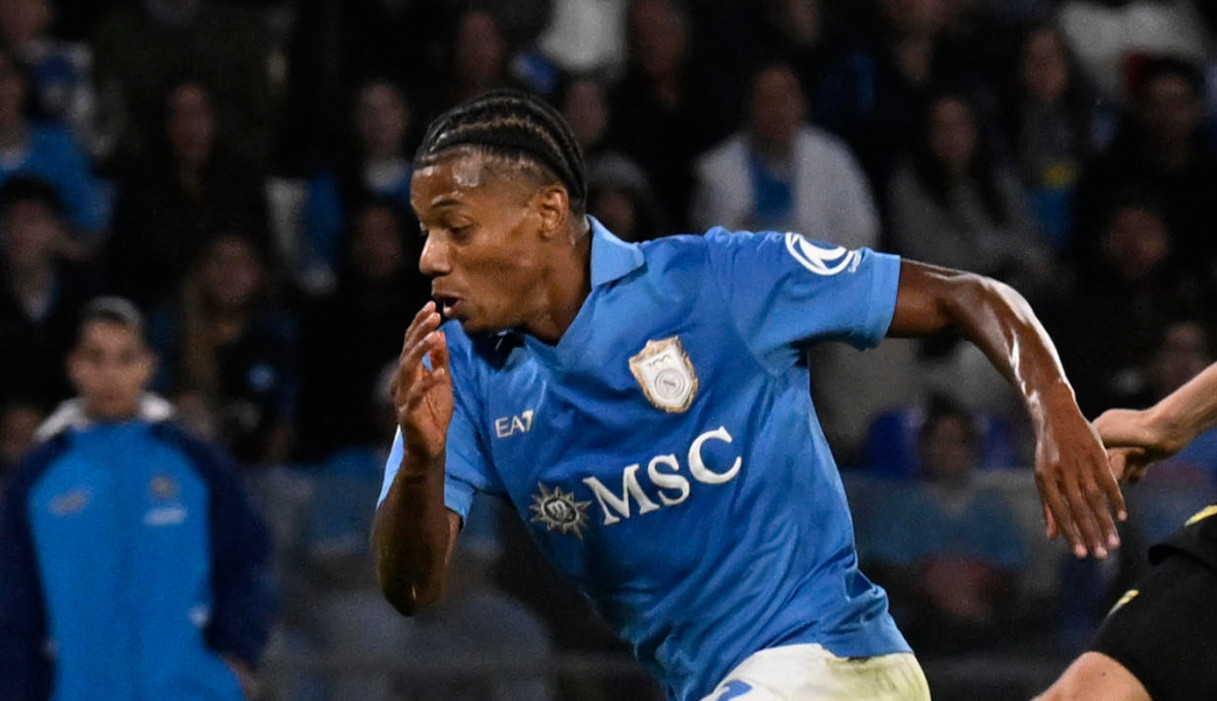 Napoli, Neres si ferma di nuovo: il record negativo del brasiliano, emergenza infinita per Allegri