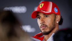 F1, Ralf Schumacher smaschera Hamilton e prevede guai per Ferrari e Vasseur: “Lewis vuole fare il capo. Qualcuno se ne andrà”