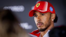 F1, Ralf Schumacher smaschera Hamilton e prevede guai per Ferrari e Vasseur: “Lewis vuole fare il capo. Qualcuno se ne andrà”