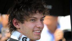 F1 Austin, Antonelli fa shopping e incontra l'ex fotografo di Senna: "Aveva la sua maglia, mi ha reso felice"