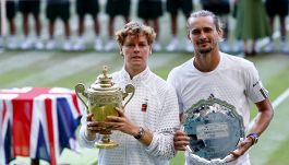 Zverev unico numero 1 senza vittorie contro top-3 insieme a Sampras: il dato contro Sinner e Alcaraz affossa Sascha