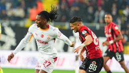 Leao, che disastro col Galatasaray: entra, si fa male e scatena la rabbia di Buruk