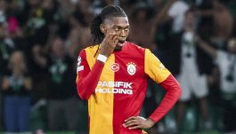 Leao evoca Tyson e infiamma Galatasaray-Fenerbahce. Il record di Osimhen contro Lukaku, Italiano non può sbagliare