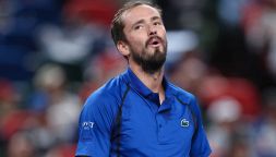 Medvedev: "Sinner e Alcaraz quasi imbattibili, Zverev ha un gran merito". Daniil sfida il calendario ad Almaty