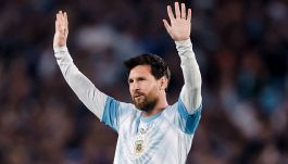 Messi saluta l’Albiceleste: in Argentina è caccia al nuovo proprietario della “Numero 10”