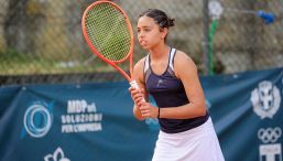 Olivia Conticello incontra Sinner al Tennis Europe Junior Masters, i consigli di Jannik e il ko in finale