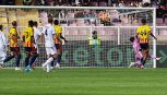 Lecce-Bologna: Orsolini gol alla Ronaldo, papera di Pessina poi Helland regala la prima vittoria ai rossoblù