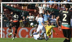 Venezia-Napoli 1-0 pagelle: Adams (7) fa impazzire Allegri, Stankovic da 8 para tutto, De Bruyne (5) rimandato dopo l'errore sul rigore