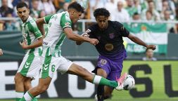 Betis-Barcellona, rissa e testata a Yamal dopo la magia da Pallone d’Oro: manita tra le polemiche