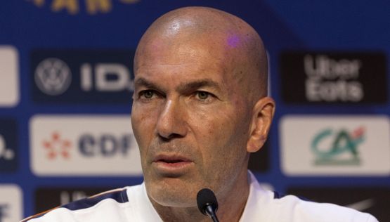 Diouf non basta, Zidane ha scoperto il difetto della Francia e chiama la Federazione: monito anche per l’Italia