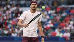 Zverev crolla a Shanghai, la 'difesa siciliana' di Davidovich Fokina dà scacco ai trucchetti di Sascha