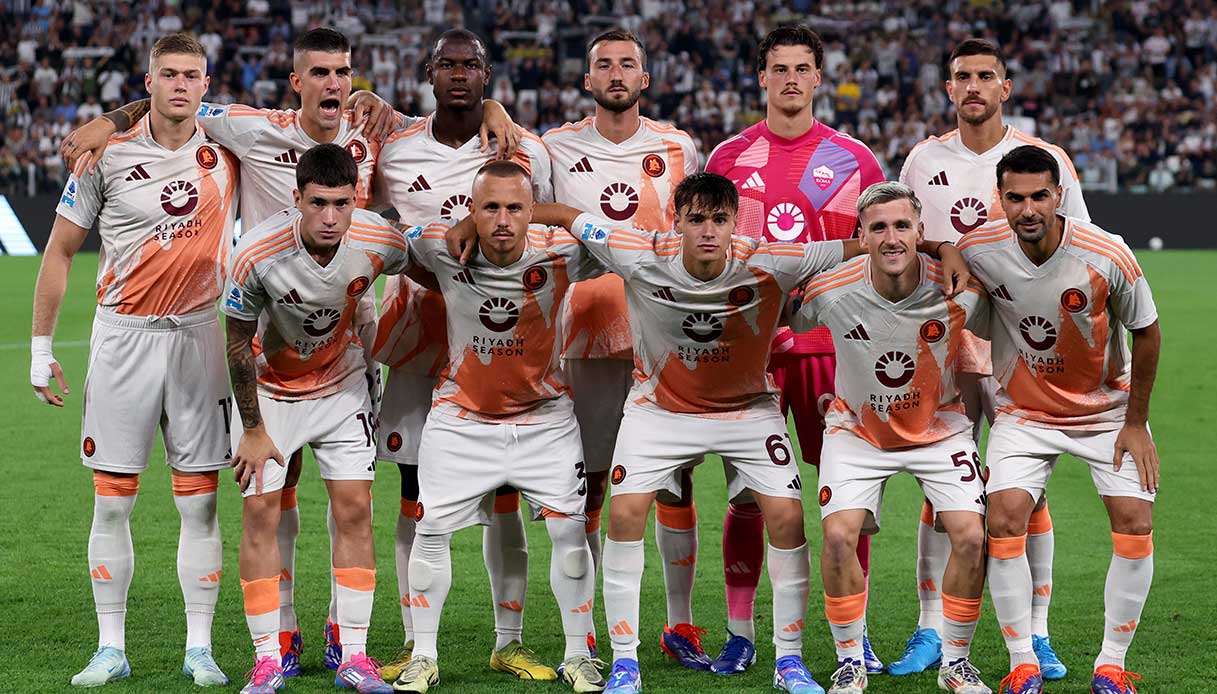 AS ROMA  Immagini di calcio, Foto di calcio, Immagini