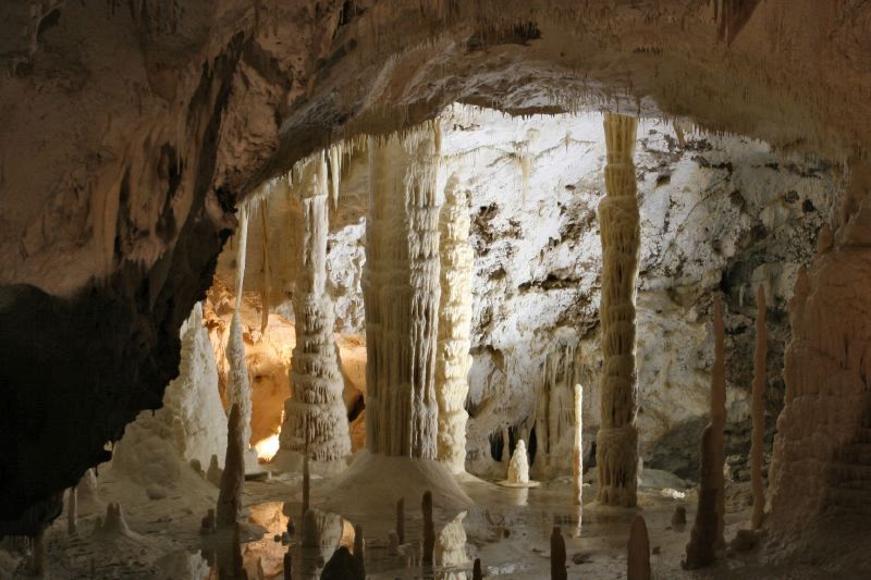Grotte di Castellana, Puglia: fantastiche rocce bianche sotterranee