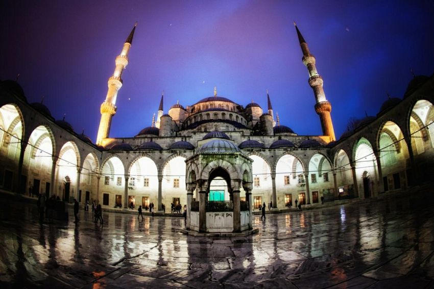 Istanbul: alla scoperta della Moschea Blu, fra storia e suggestioni
